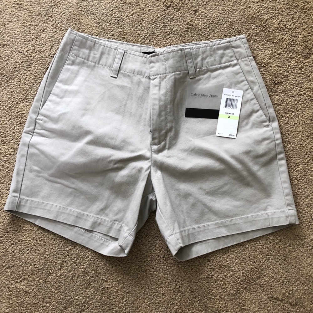 NWT Calvin Klein Khaki shorts